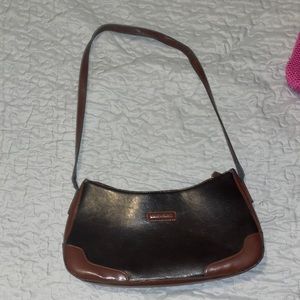 Mesio leather baguette bag